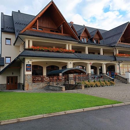 Mietusia Przystan - Wynajem Pokoi Hotell Ciche  Exteriör bild