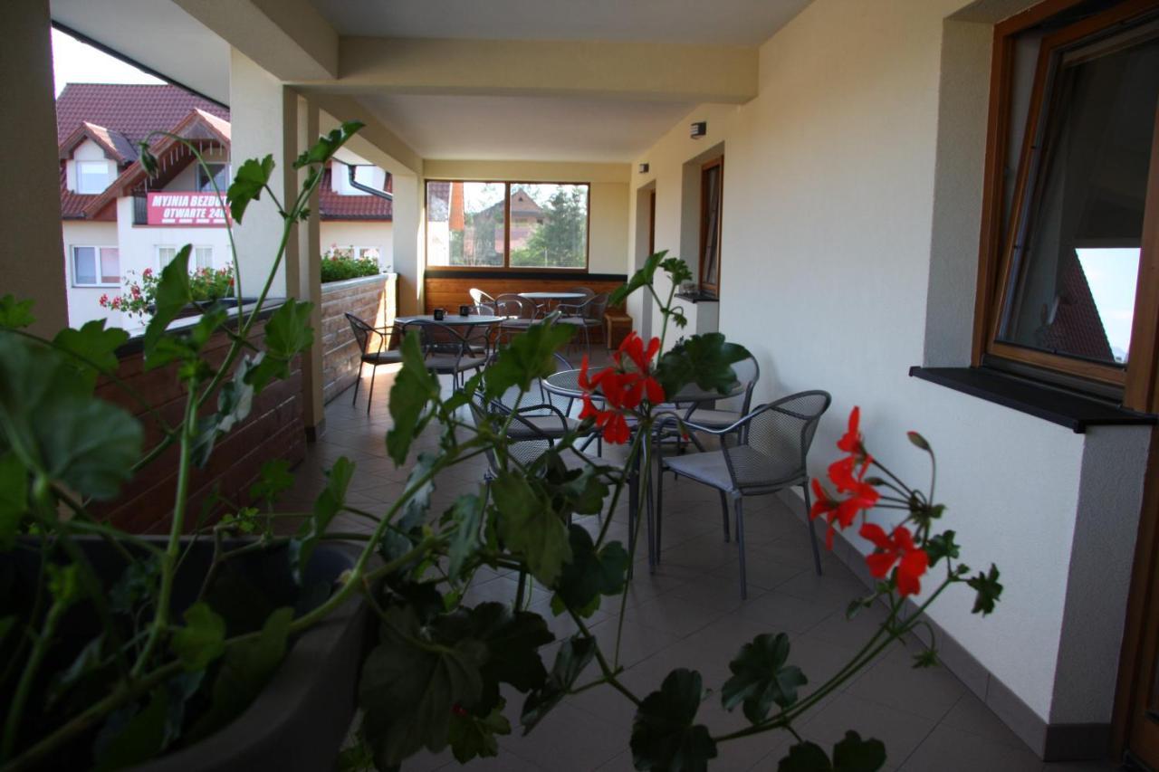 Mietusia Przystan - Wynajem Pokoi Hotell Ciche  Exteriör bild