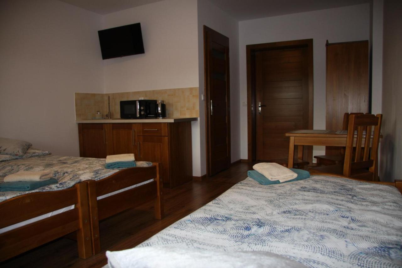 Mietusia Przystan - Wynajem Pokoi Hotell Ciche  Exteriör bild