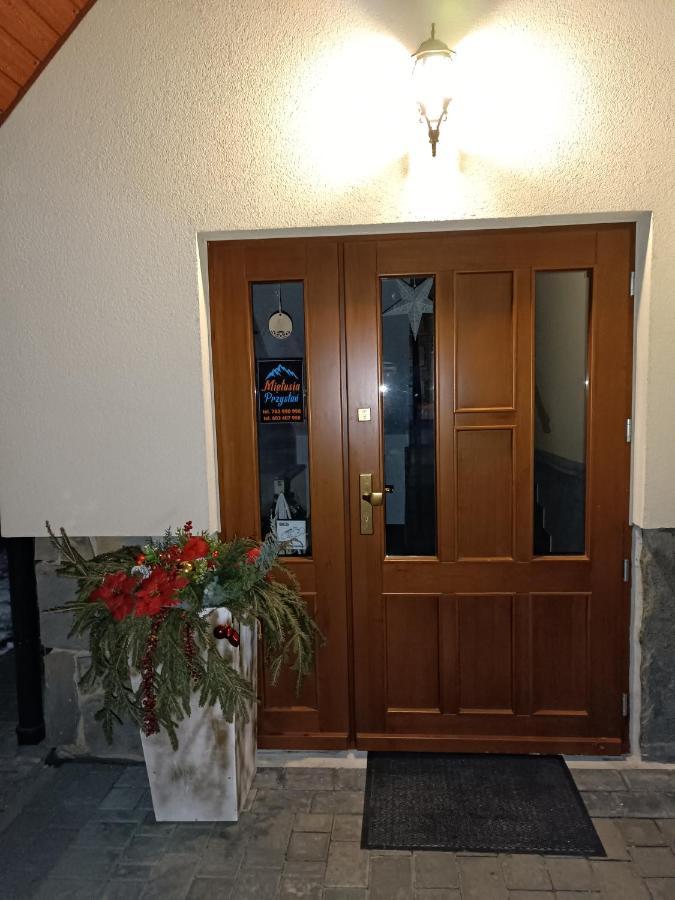 Mietusia Przystan - Wynajem Pokoi Hotell Ciche  Exteriör bild